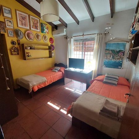 Casa Confortable - Parque Central - Estacionamiento, Patio, 3 Banos, 5 Habitaciones - La Cieneguita Екстериор снимка