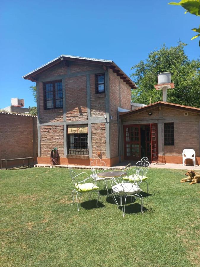 Casa Confortable - Parque Central - Estacionamiento, Patio, 3 Banos, 5 Habitaciones - La Cieneguita Екстериор снимка