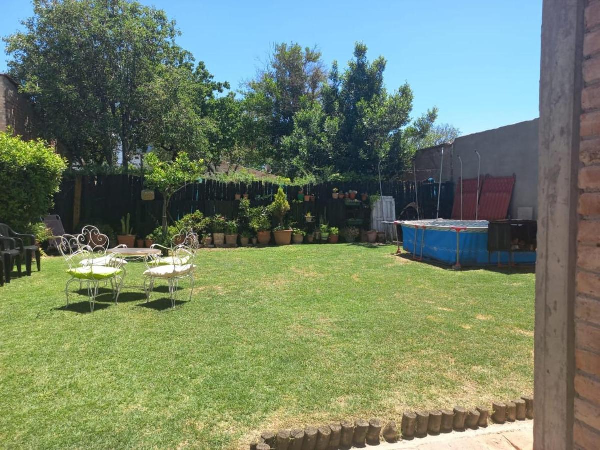 Casa Confortable - Parque Central - Estacionamiento, Patio, 3 Banos, 5 Habitaciones - La Cieneguita Екстериор снимка