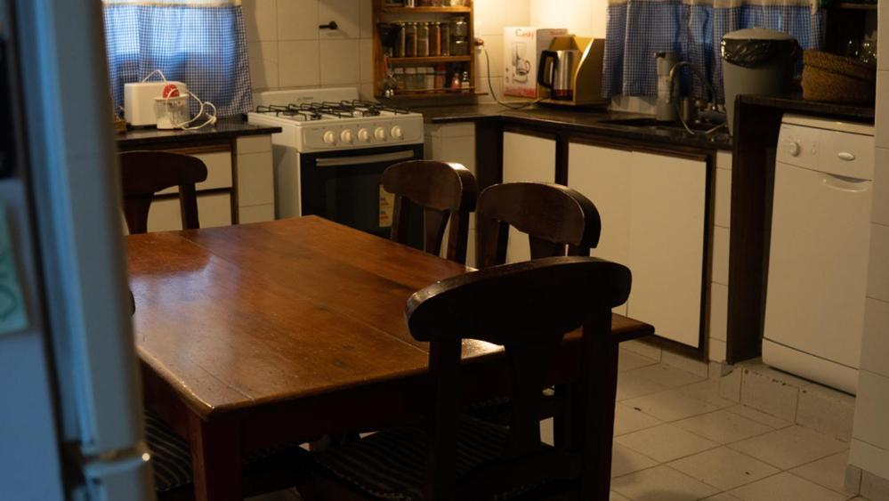 Casa Confortable - Parque Central - Estacionamiento, Patio, 3 Banos, 5 Habitaciones - La Cieneguita Екстериор снимка